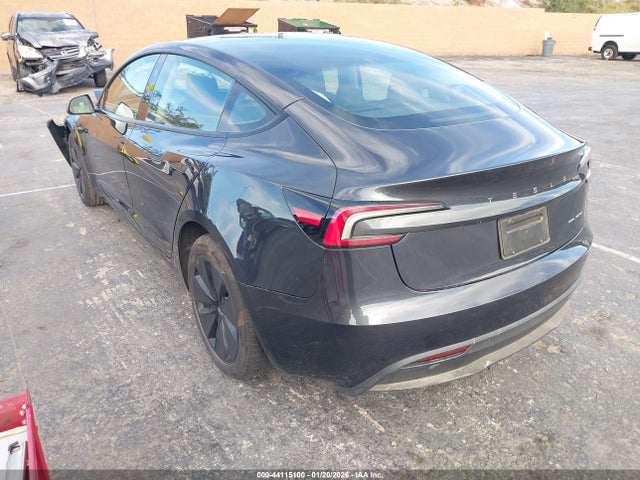 2025 TESLA MODEL 3 5YJ3E1EB2SF897647 Photo 2