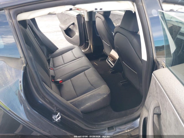 2025 TESLA MODEL 3 5YJ3E1EB2SF897647 Photo 7