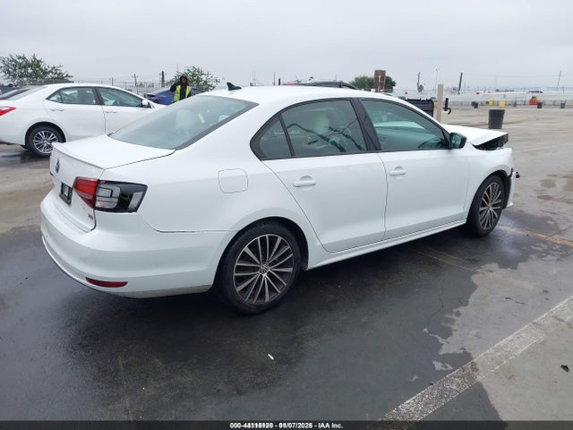 Продажа на аукционе авто 2016 Volkswagen Jetta 1.8t Sport, vin: 3VWD17AJ8GM393684, номер лота: 44115120