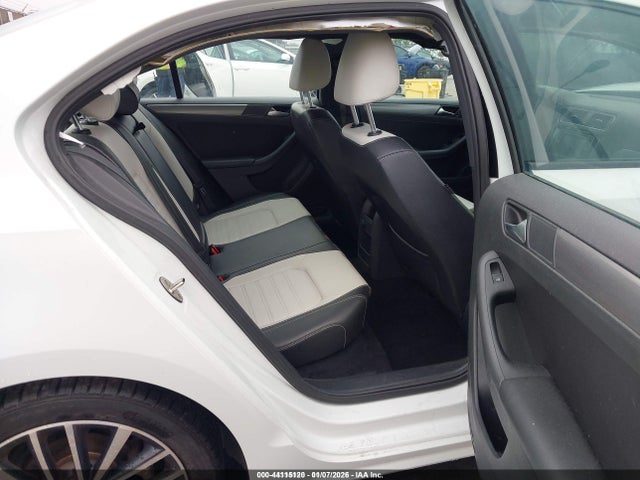 Продажа на аукционе авто 2016 Volkswagen Jetta 1.8t Sport, vin: 3VWD17AJ8GM393684, номер лота: 44115120