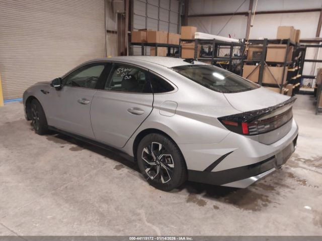2024 HYUNDAI SONATA KMHL64JA6RA414395 Photo 2