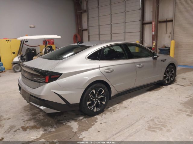 2024 HYUNDAI SONATA KMHL64JA6RA414395 Photo 3