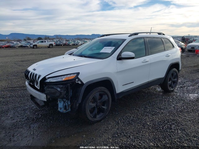 1C4PJMCB7GW187213 Jeep Cherokee Altitude