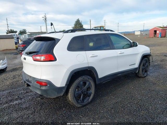 1C4PJMCB7GW187213 Jeep Cherokee Altitude