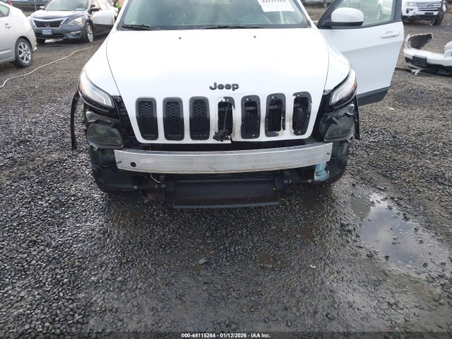 1C4PJMCB7GW187213 Jeep Cherokee Altitude