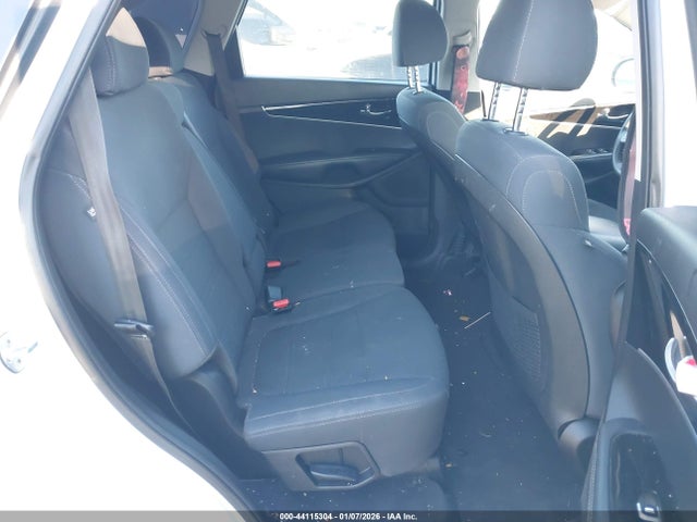 5XYPG4A34KG532486 KIA Sorento 2.4l Lx