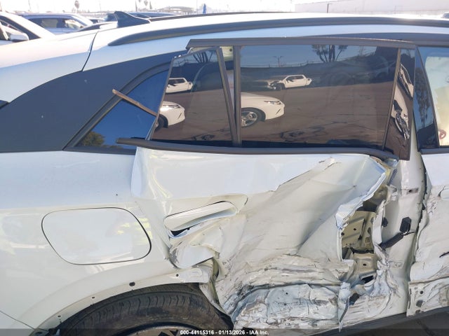 Volkswagen ID.4 PRO 2022 WVGRMPE27NP071205 Image 12