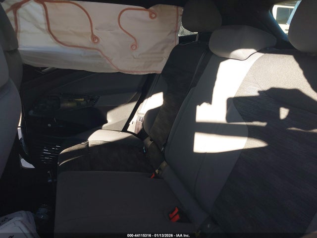 Volkswagen ID.4 PRO 2022 WVGRMPE27NP071205 Image 8