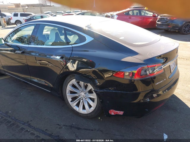 2017 Tesla Model S 100d/60d/75d/90d/p100d მანქანა იყიდება აუქციონზე, vin: 5YJSA1E2XHF193387, აუქციონის ნომერი: 44115332