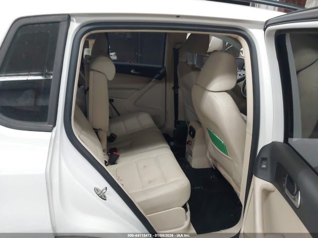2017 VOLKSWAGEN TIGUAN WVGAV7AX1HK007075 Photo 7