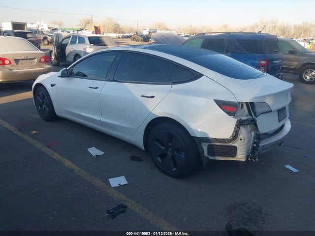 2022 TESLA MODEL 3 5YJ3E1EB2NF115643 Photo 2