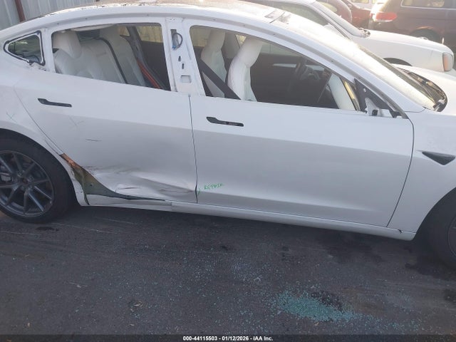 2022 TESLA MODEL 3 5YJ3E1EB2NF115643 Photo 5