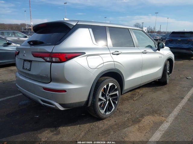 2025 MITSUBISHI OUTLANDER PHEV JA4T5VA95SZ008368 Photo 3