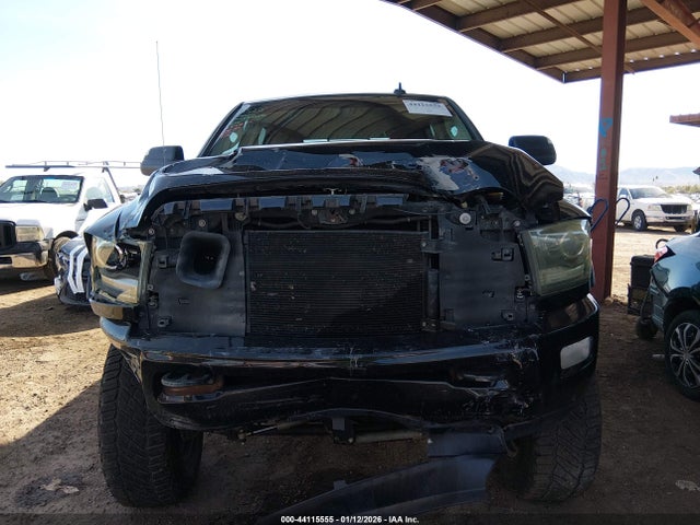 44115555 :رقم المزاد ، 3C6UR5DL0FG537116 vin ، 2015 Ram 2500 Big Horn مزاد بيع