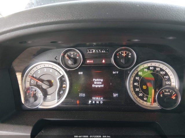 44115555 :رقم المزاد ، 3C6UR5DL0FG537116 vin ، 2015 Ram 2500 Big Horn مزاد بيع