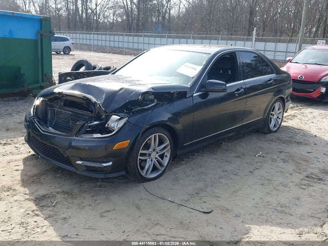 Продаж на аукціоні авто 2014 Mercedes-benz C-class C 250 Sport, vin: WDDGF4HBXER309915, номер лоту: 44115563