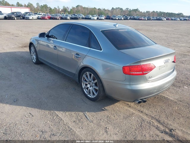 2010 AUDI A4 WAUFFAFL9AN030146 Photo 2
