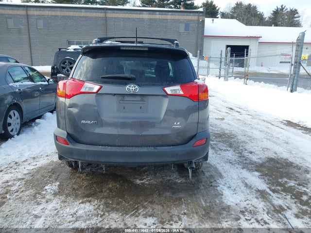 Toyota RAV4 LE 2015 2T3BFREV6FW229657 Image 16