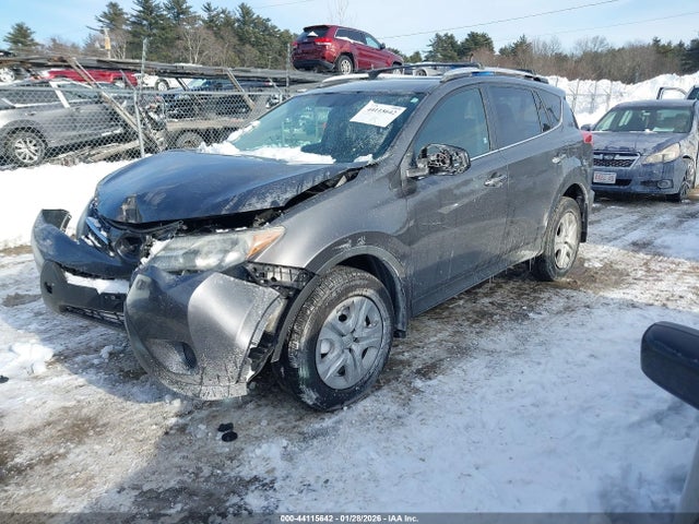 Toyota RAV4 LE 2015 2T3BFREV6FW229657 Image 2