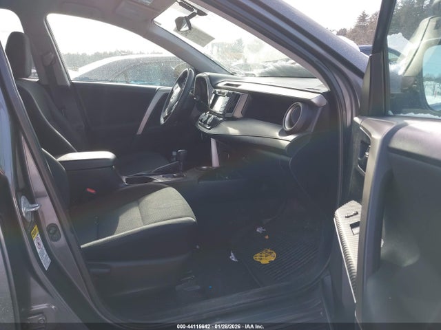 Toyota RAV4 LE 2015 2T3BFREV6FW229657 Image 5