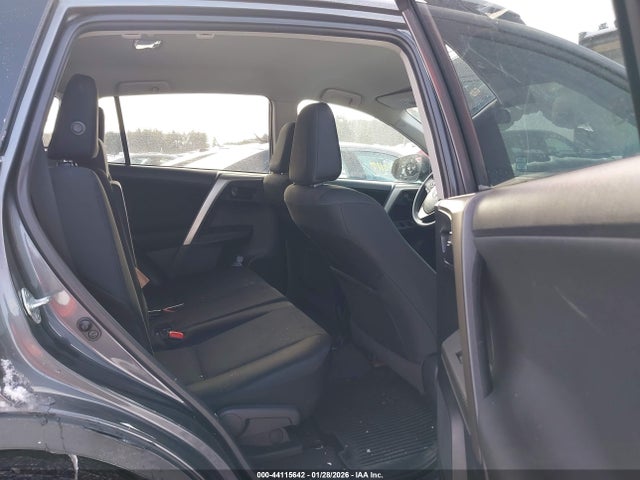 Toyota RAV4 LE 2015 2T3BFREV6FW229657 Image 8