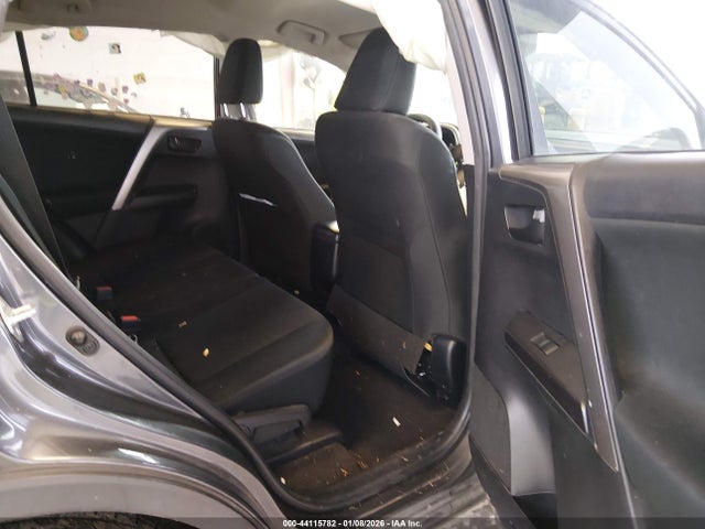 Toyota RAV4 LE 2017 JTMBFREV4HD221041 Image 8