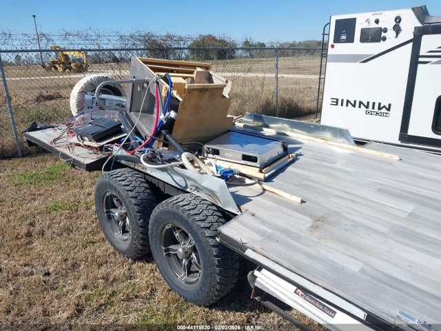 54CTM2J25M3055092 Winnebago 2108tb