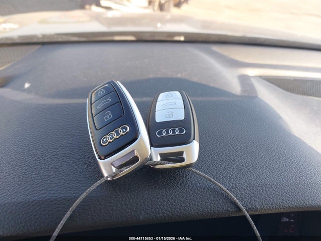 2019 AUDI Q8 WA1BVAF13KD012469 Photo 10