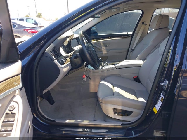 Продажа на аукционе авто 2013 Bmw 528i, vin: WBAXG5C55DD230725, номер лота: 44115870