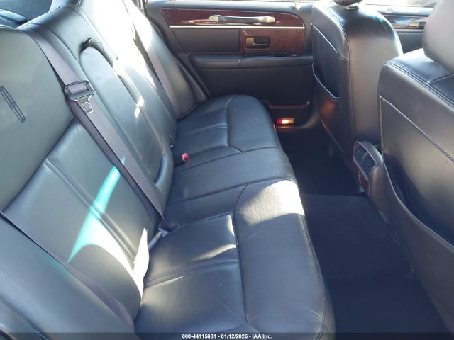 2009 LINCOLN TOWN CAR 2LNHM82V49X607348 Photo 7