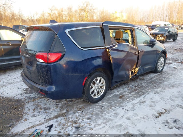 2017 CHRYSLER PACIFICA 2C4RC1DG3HR518245 Photo 3