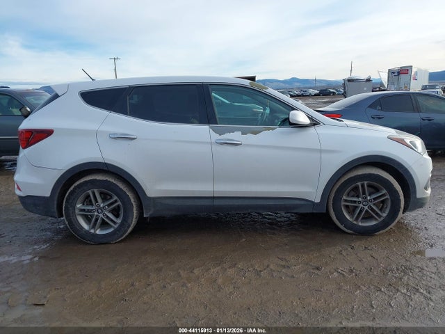 Продажа на аукционе авто 2018 Hyundai Santa Fe Sport 2.4l, vin: 5NMZTDLB5JH080495, номер лота: 44115913