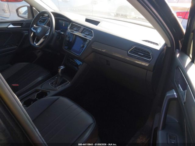 2022 VOLKSWAGEN TIGUAN 3VV3B7AX2NM103566 Photo 4