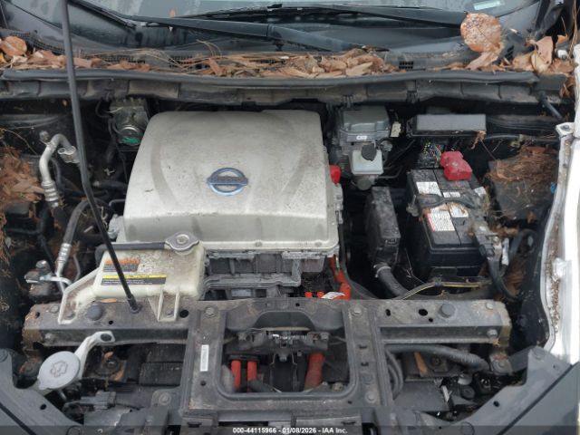 2015 NISSAN LEAF 1N4AZ0CP9FC309918 Photo 9