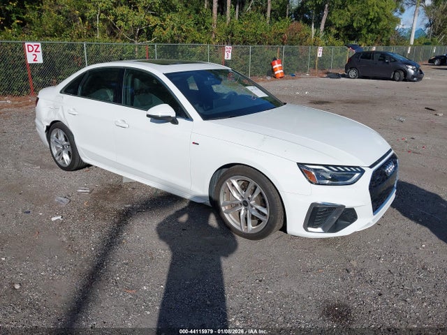 2022 AUDI A4 WAUEAAF45NN012090 Photo 0
