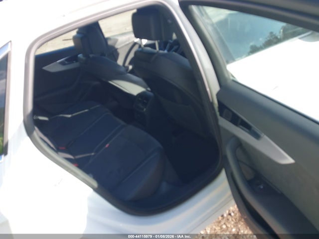 2022 AUDI A4 WAUEAAF45NN012090 Photo 7