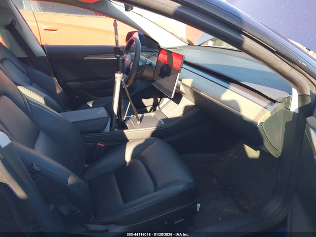 2023 TESLA MODEL 3 5YJ3E1EB8PF708944 Photo 4