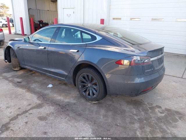 2018 TESLA MODEL S 5YJSA1E28JF295017 Photo 2