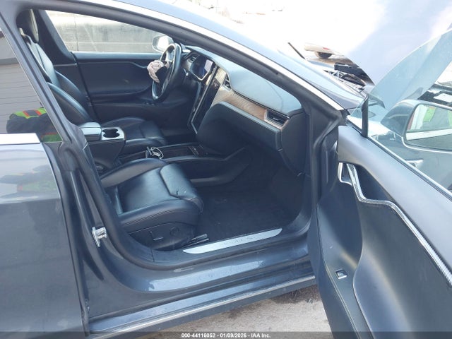 2018 TESLA MODEL S 5YJSA1E28JF295017 Photo 4