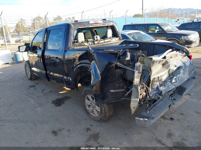Ford F-150 Xlt 2023 1FTEW1C56PKD32329 Image 3