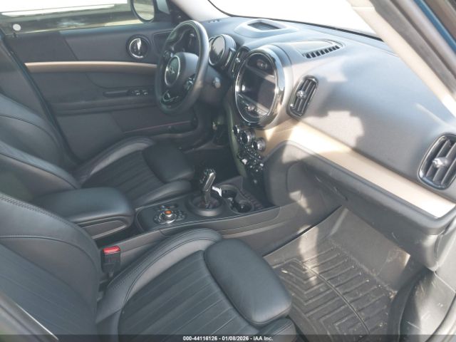 2020 MINI COUNTRYMAN WMZYW7C07L3L84674 Photo 4
