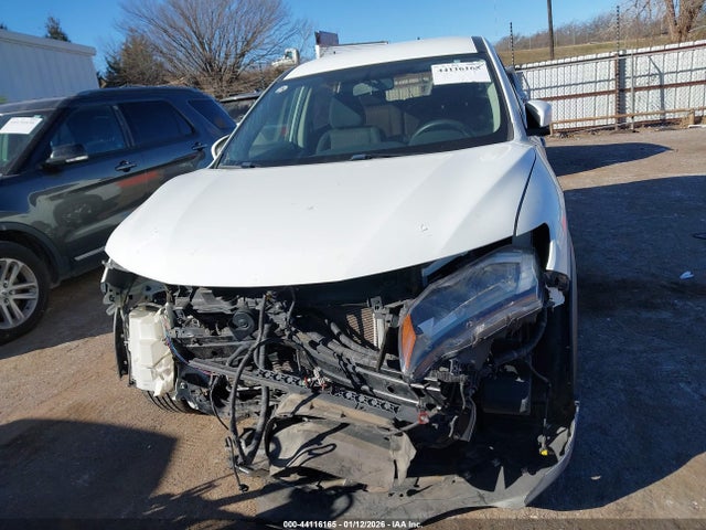 Aukcja sprzedaży 2017 Nissan Rogue S, vin: KNMAT2MV5HP549497, numer aukcji: 44116165