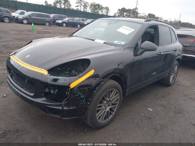 2017 PORSCHE CAYENNE WP1AA2A20HKA82419 Photo 1