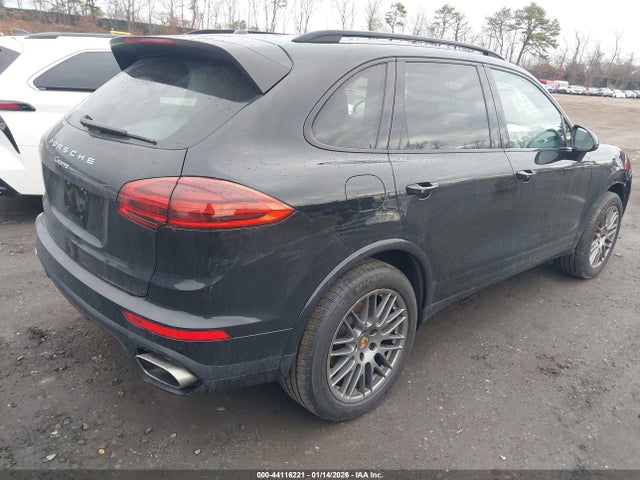 2017 PORSCHE CAYENNE WP1AA2A20HKA82419 Photo 3