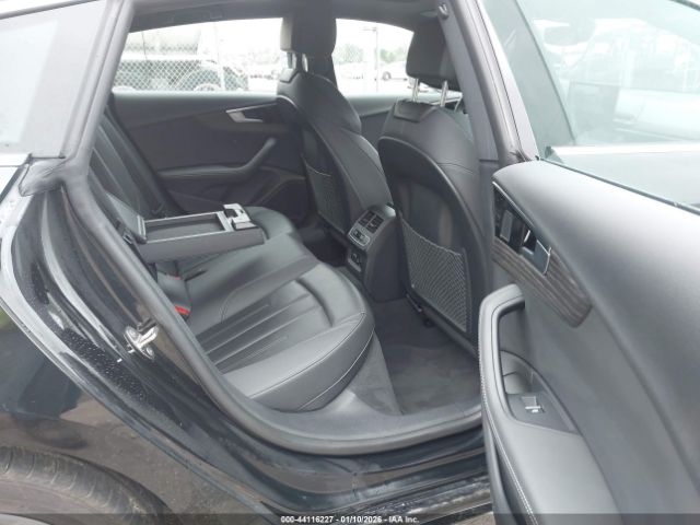 2024 AUDI A5 SPORTBACK WAUFACF53RA025152 Photo 7