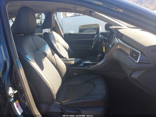 4T1B11HK5JU648960 Toyota CAMRY SE