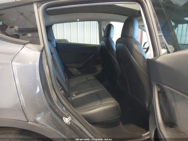 2023 TESLA MODEL Y 7SAYGDEE8PF627831 Photo 7