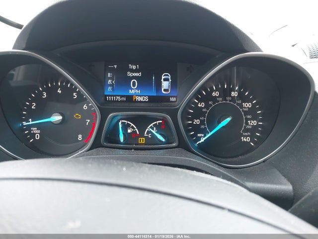 1FMCU9J95JUA68318 Ford Escape Titanium