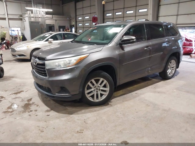 5TDZARFH2GS019128 Toyota Highlander Le