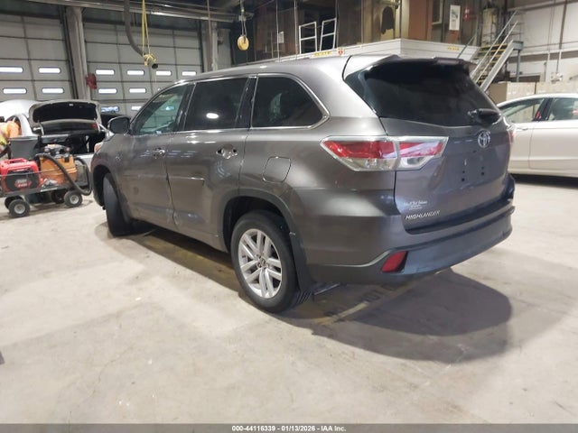 5TDZARFH2GS019128 Toyota Highlander Le